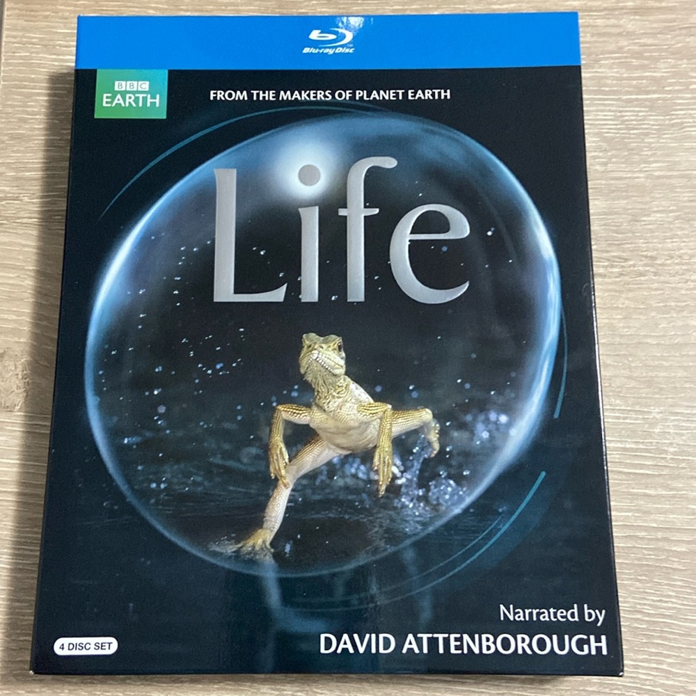Life [David Attenborough-Narrated Version] [Blu-ray] BBC Earth 4 Disc Set